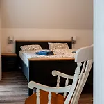 Semesterbostad Blaues Seeidylll - Direkt Am Puddeminer Wiek!