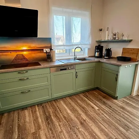 Blaues Seeidylll - Direkt Am Puddeminer Wiek! Feriehus *